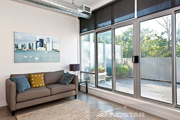 Cửa nhôm hệ 4400 vẫn có thể bị vỡ